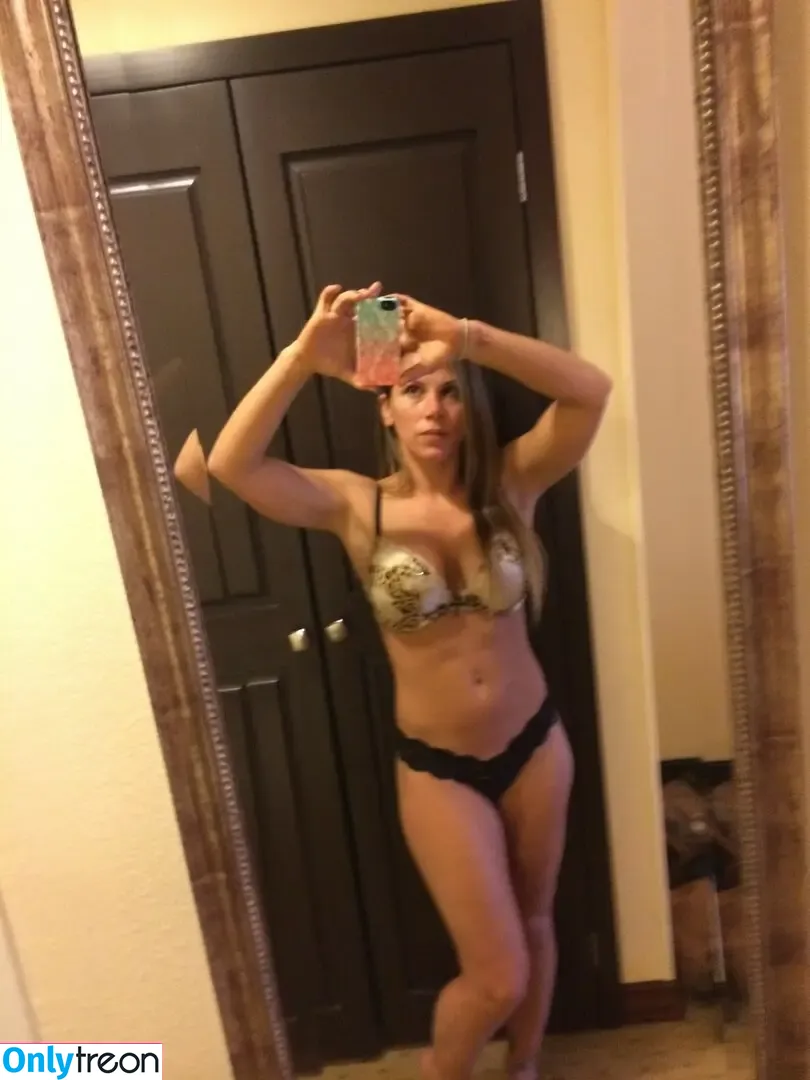 Mickie James nude photo #0217 (michelejames / themickiejames)