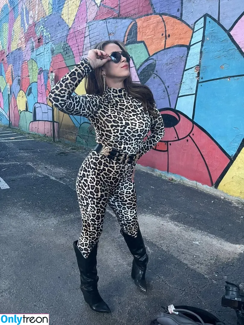 Mickie James nude photo #0249 (michelejames / themickiejames)