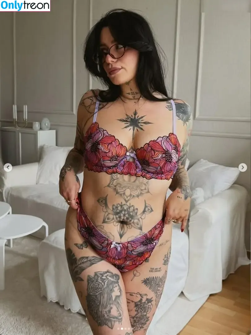 Miezekatz Caro nude photo #0163 (miezekatz______)
