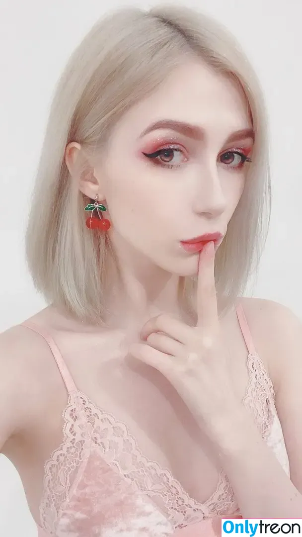 Mik Allen nude photo #0061 (Miakanayuri / miakanayuri.cherry)