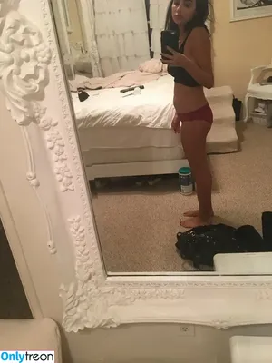 Mikaela Hoover / mikaela nude photo #0216
