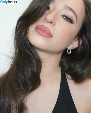 Mikey Madison / mikeymadisonsfeed / onlymikeyyyyy nude photo #1051