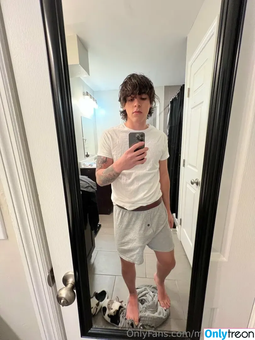mikeybarone nude photo #0070 (mikeybarone)