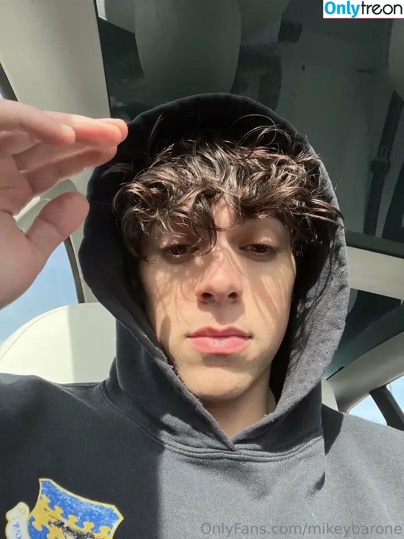 mikeybarone nude photo #0081 (mikeybarone)