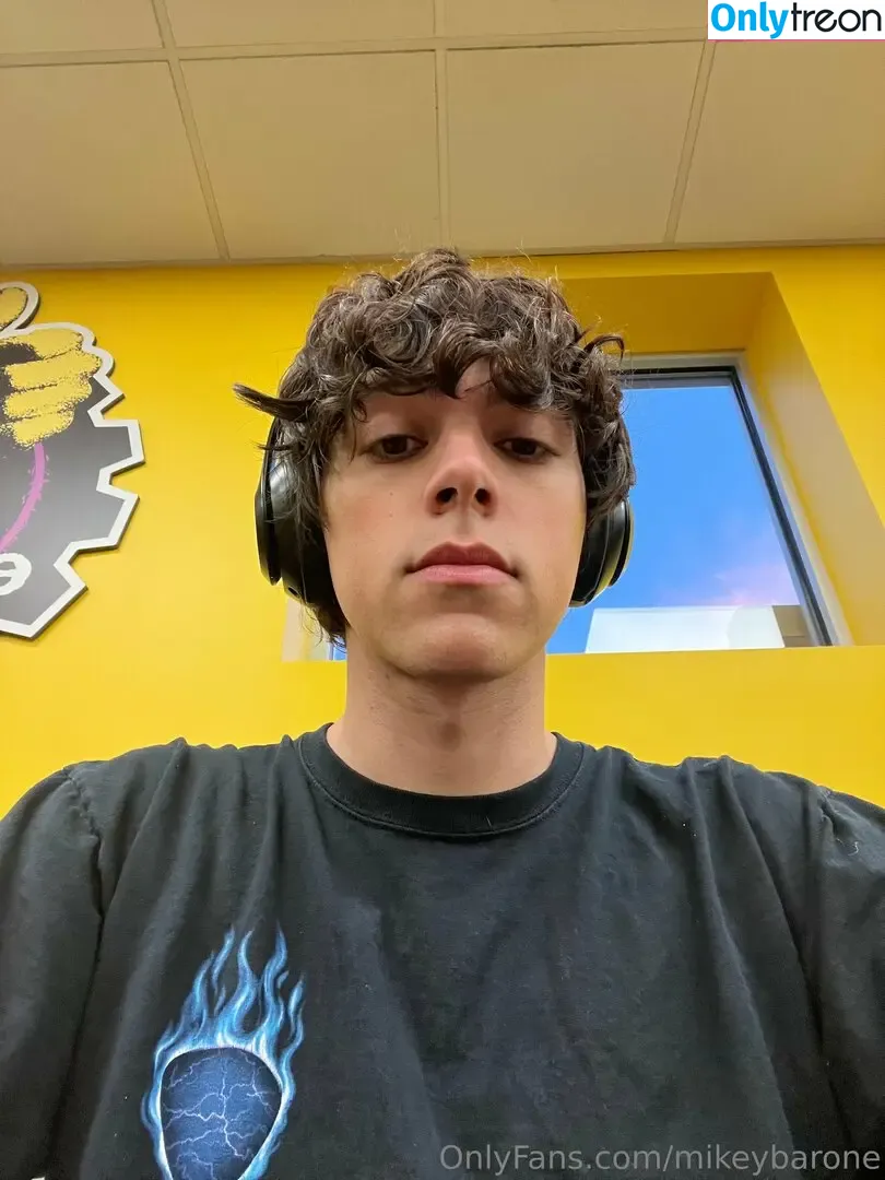 mikeybarone nude photo #0083 (mikeybarone)