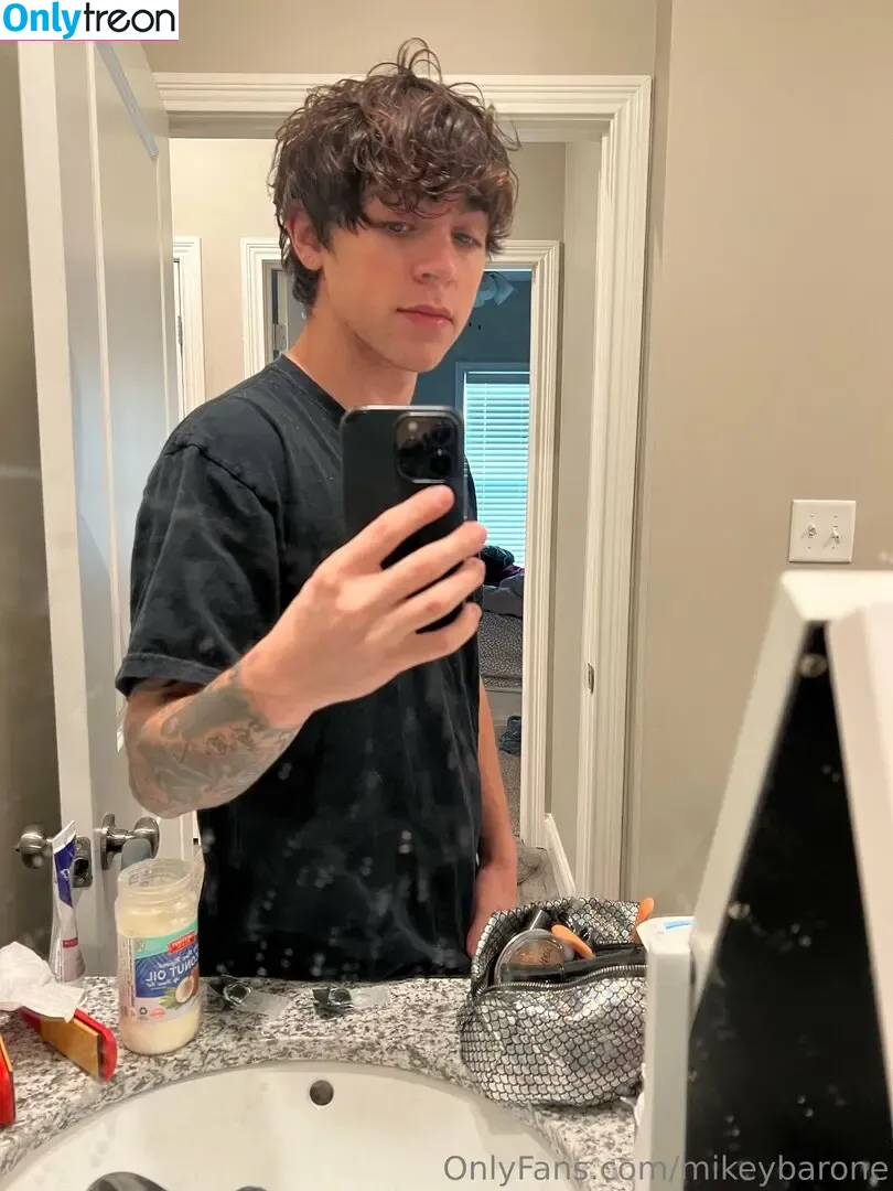 mikeybarone nude photo #0087 (mikeybarone)