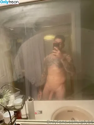 Mikeyyy4k / Mikeyyyvm nude photo #0023