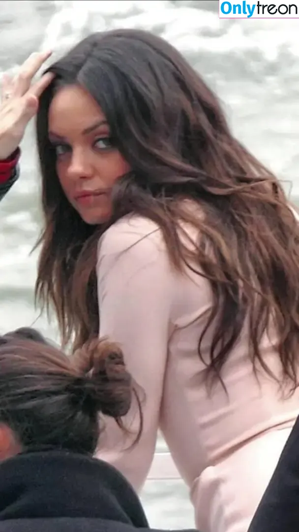 Mila Kunis nude photo #0156 (MilaKunisv / kunismilaonline / milakunis)