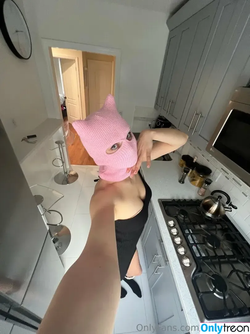 mila.mask nude photo #0010 (mila.mask)