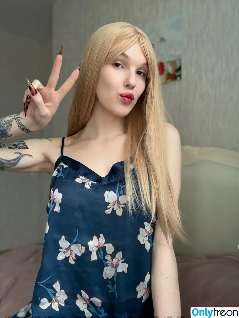 milana_ts nude photo #0144 (milana_ts)