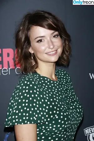 Milana Vayntrub / AT&T Girl / mintmilana nude photo #0819