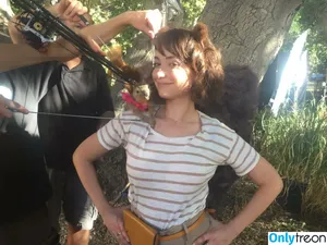 Milana Vayntrub / AT&T Girl / mintmilana nude photo #0901