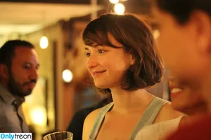 Milana Vayntrub / AT&T Girl / mintmilana nude photo #0914