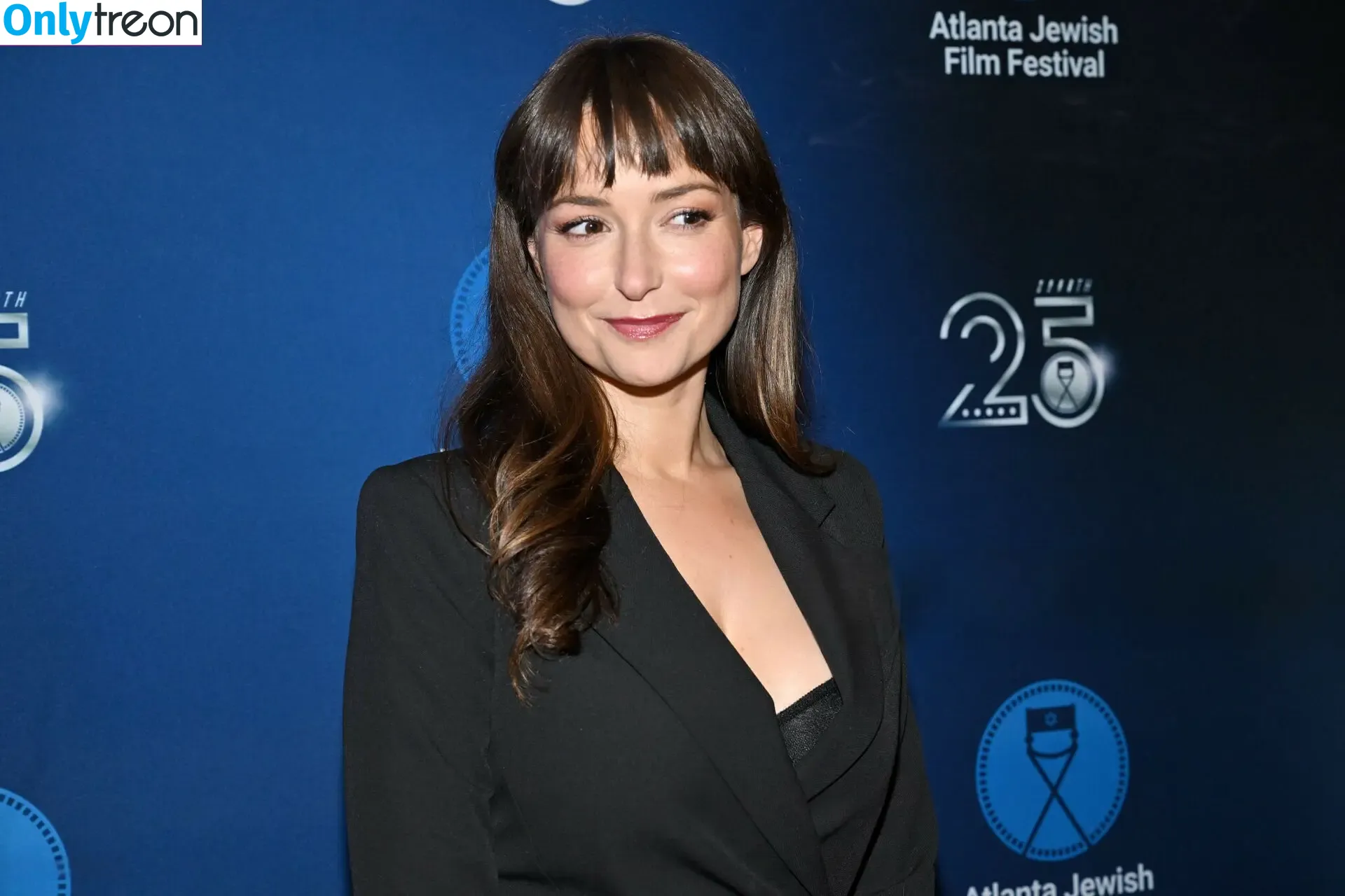 Milana Vayntrub nude photo #0808 (AT&T Girl / mintmilana)