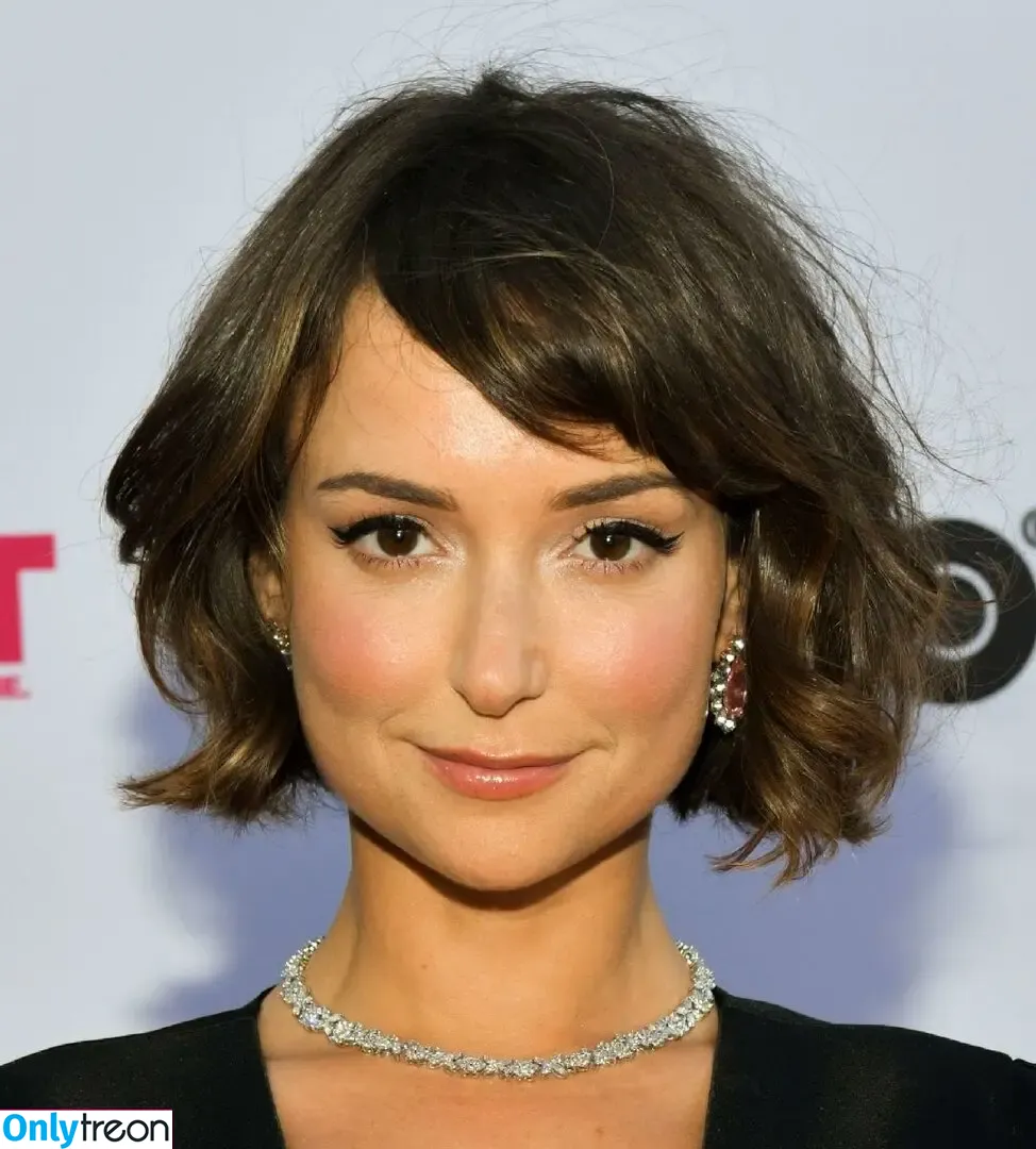 Milana Vayntrub nude photo #0856 (AT&T Girl / mintmilana)