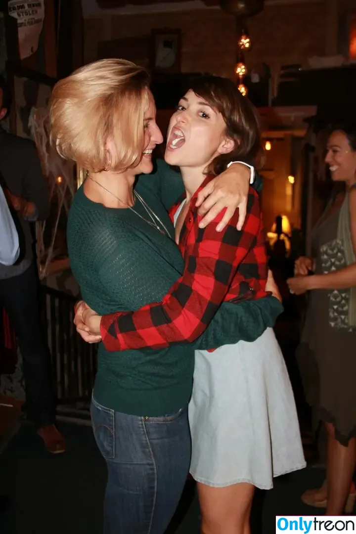 Milana Vayntrub nude photo #0905 (AT&T Girl / mintmilana)