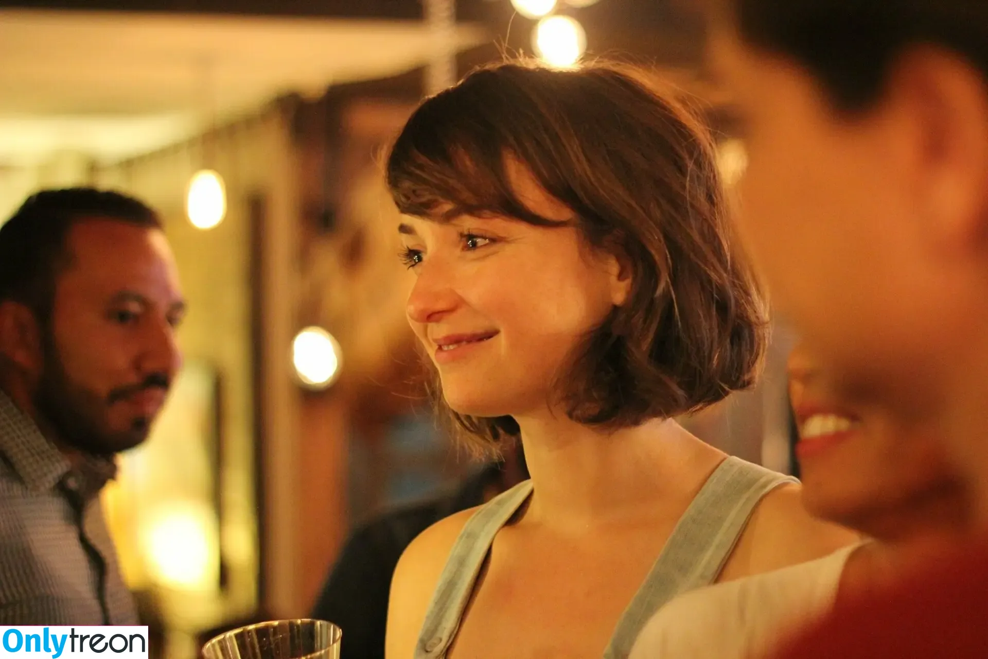 Milana Vayntrub nude photo #0914 (AT&T Girl / mintmilana)