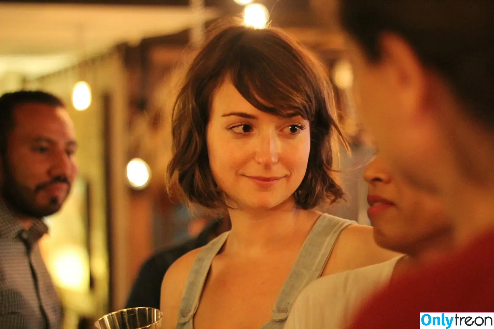 Milana Vayntrub nude photo #0915 (AT&T Girl / mintmilana)