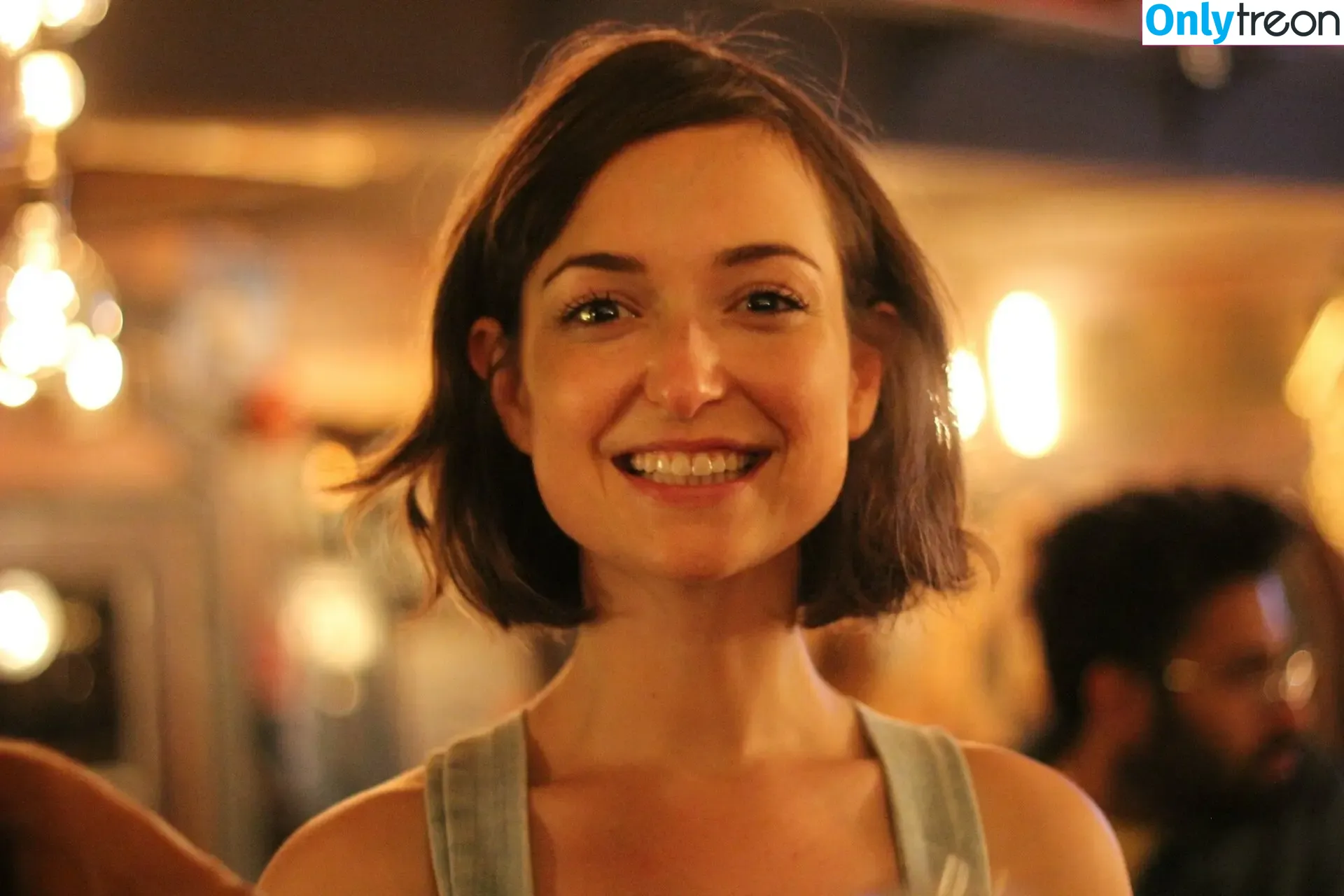 Milana Vayntrub nude photo #0916 (AT&T Girl / mintmilana)