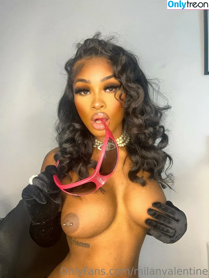 milanvalentine nude photo #0050 (milanvalentine)