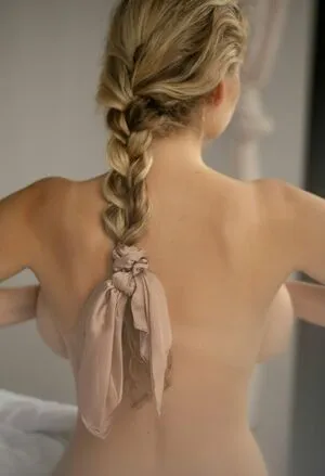 Milena Milyaeva / lyubovvomne / via.delapaz nude photo #0001