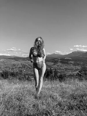 Milena Milyaeva / lyubovvomne / via.delapaz nude photo #0037