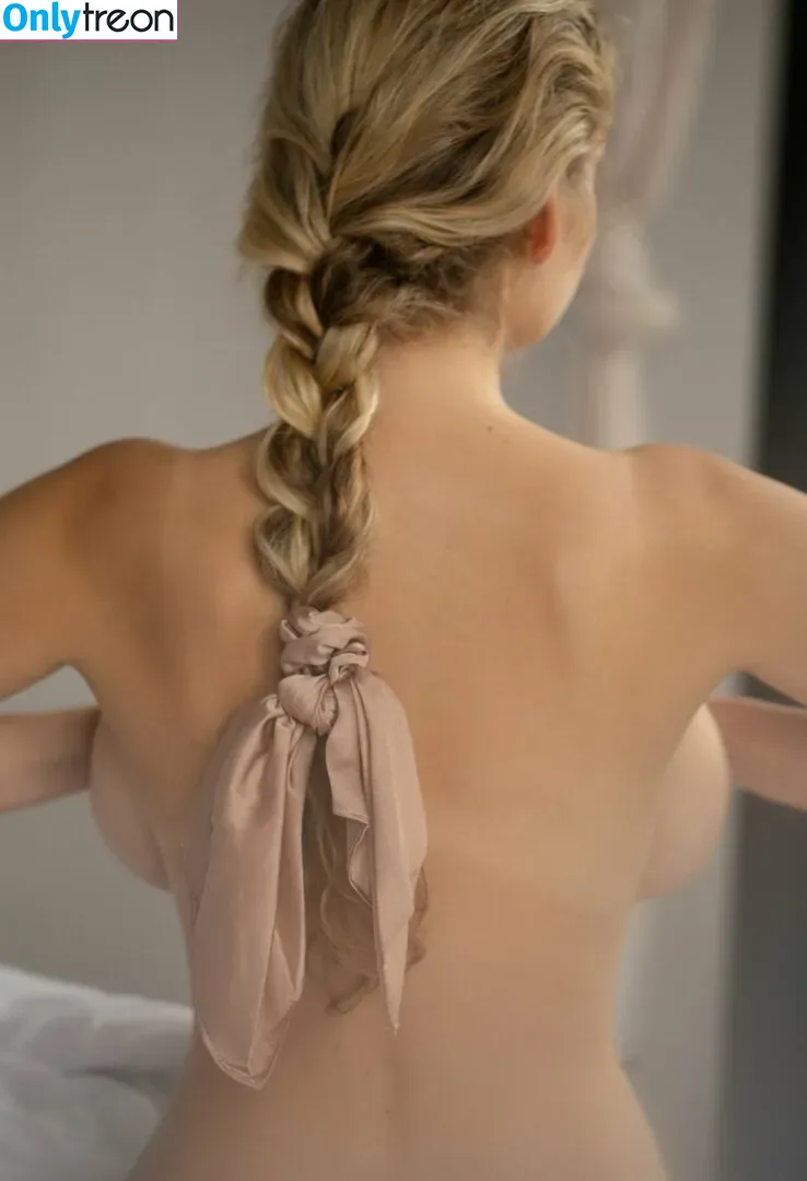 Milena Milyaeva nude photo #0001 (lyubovvomne / via.delapaz)