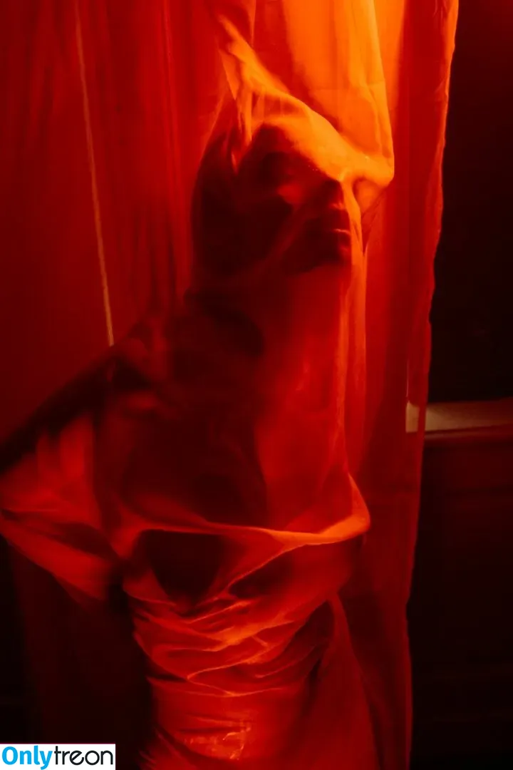 Milena Milyaeva nude photo #0031 (lyubovvomne / via.delapaz)