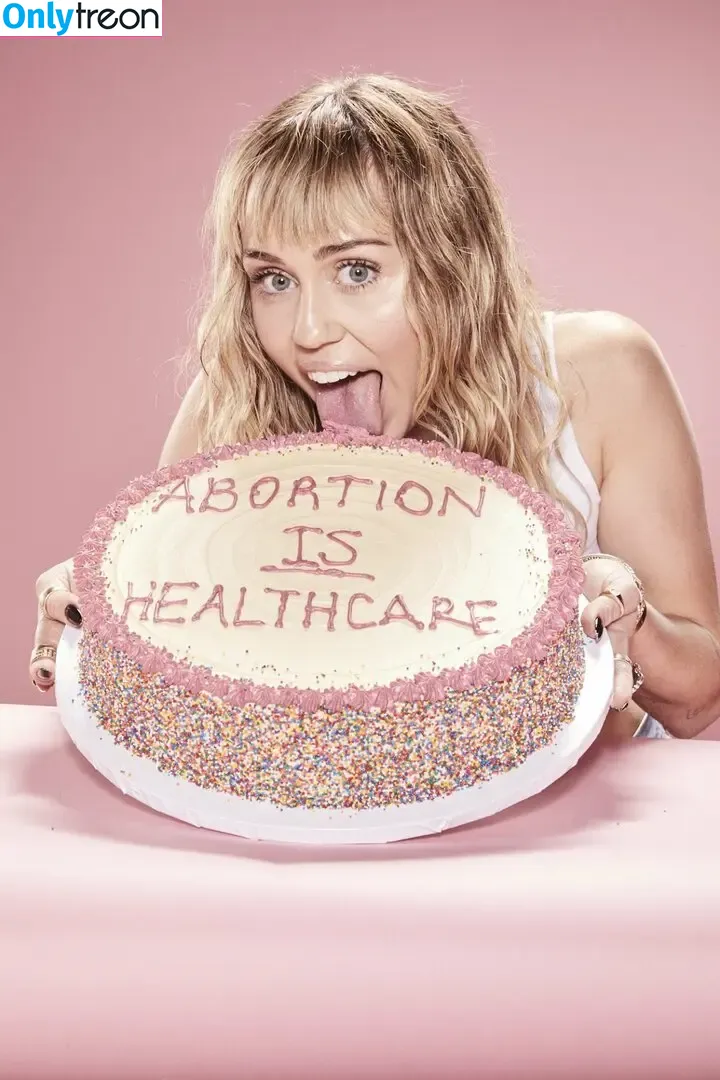 Miley Cyrus nude photo #1756 (MileyCyrus)