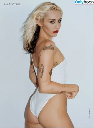 Miley Cyrus / MileyCyrus nude photo #2065