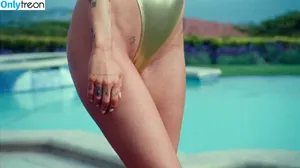 Miley Cyrus / MileyCyrus nude photo #2111