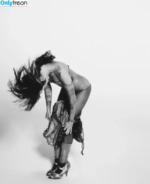 Miley Cyrus / MileyCyrus nude photo #2227