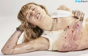 Miley Cyrus / MileyCyrus nude photo #2297