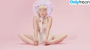 Miley Cyrus / MileyCyrus nude photo #2346