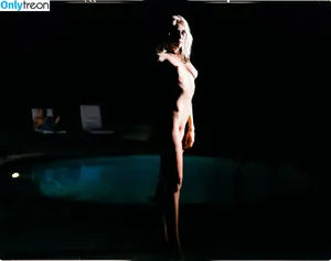 Miley Cyrus / MileyCyrus nude photo #2383