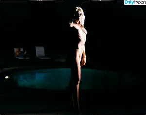 Miley Cyrus / MileyCyrus nude photo #2395