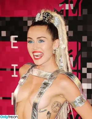 Miley Cyrus / MileyCyrus nude photo #2469