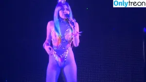 Miley Cyrus / MileyCyrus nude photo #2774