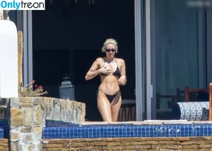 Miley Cyrus / MileyCyrus nude photo #2845