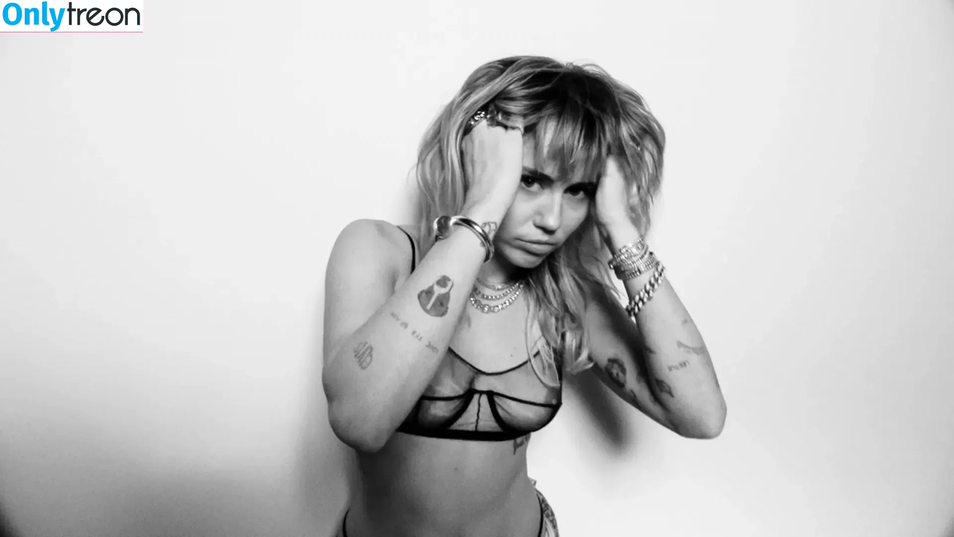 Miley Cyrus nude photo #2006 (MileyCyrus)