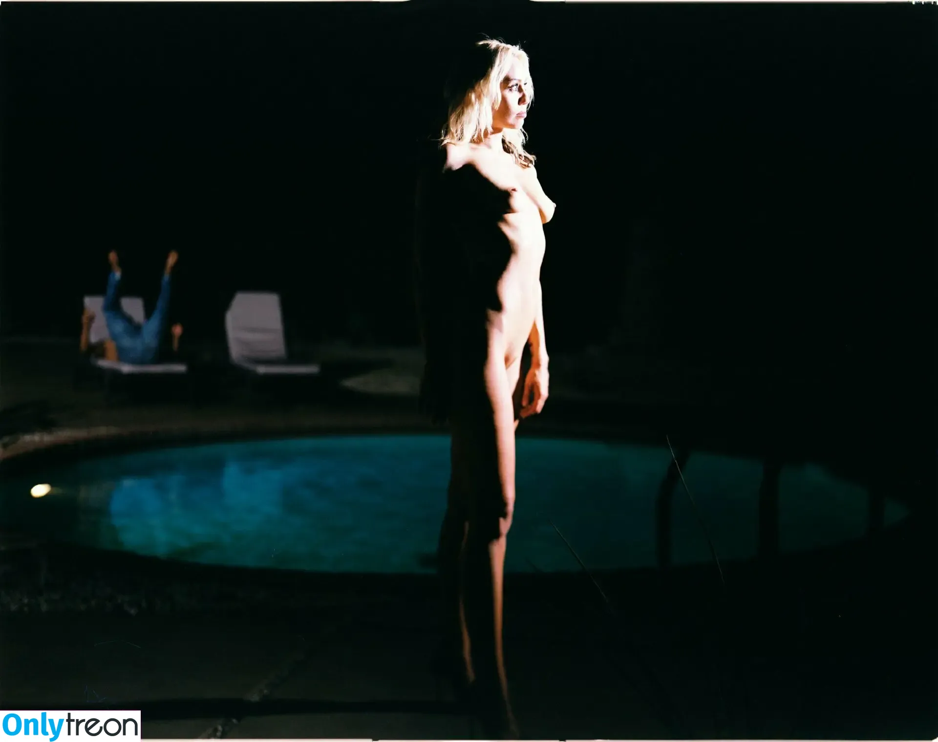Miley Cyrus nude photo #2385 (MileyCyrus)