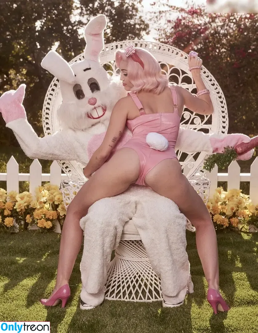 Miley Cyrus nude photo #2745 (MileyCyrus)