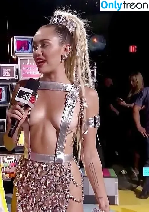 Miley Cyrus nude photo #2787 (MileyCyrus)