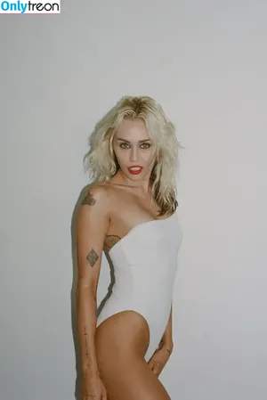 Miley Cyrus / MileyCyrus nude photo #3133