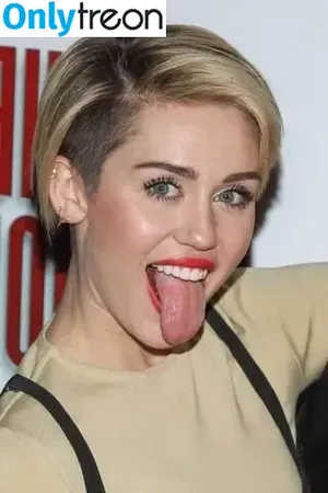 Miley Cyrus / MileyCyrus nude photo #3206