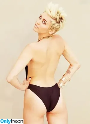 Miley Cyrus / MileyCyrus nude photo #3513