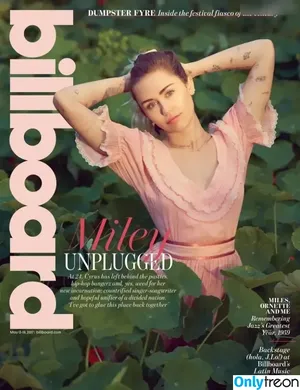 Miley Cyrus / MileyCyrus nude photo #3630