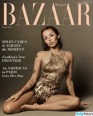 Miley Cyrus / MileyCyrus nude photo #3667