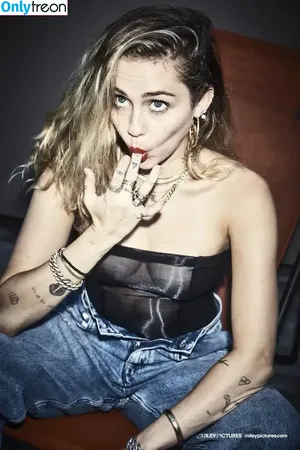 Miley Cyrus / MileyCyrus nude photo #3759