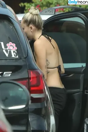 Miley Cyrus / MileyCyrus nude photo #3802